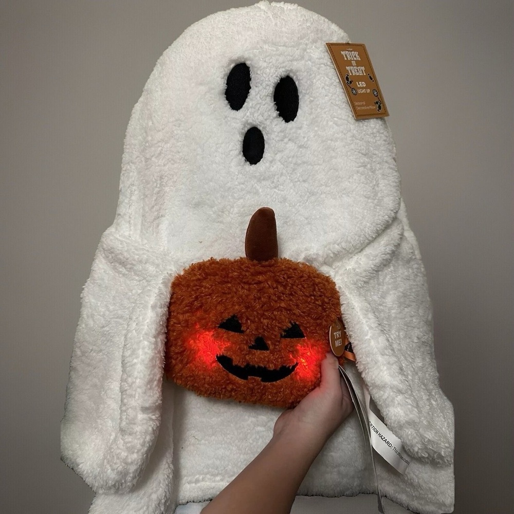 Jumbo Gus The Ghost Pillow With Pumpkin Halloween Sherpa Throw 24” Light Up NWT